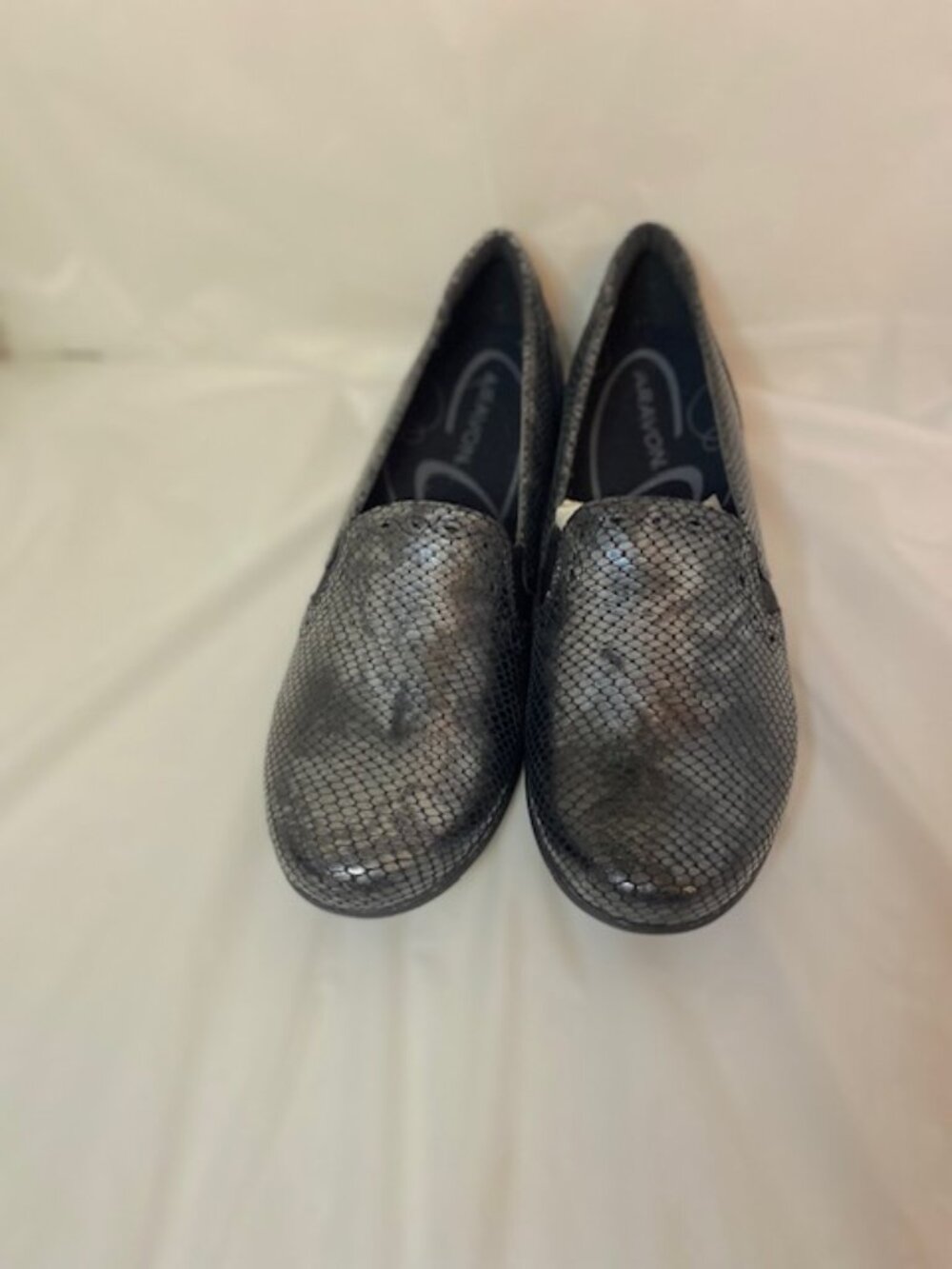 Aravon Adalyn Metallic Reptile Print Comfort Slip-On Loafers - Women's Size 9.5B